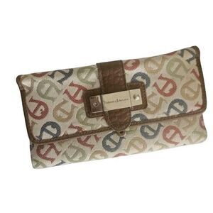 Aigner Wallet/Checkbook Numerous Card Slots Vintage With Logo